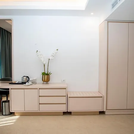 Hotel Tanushaj Beach Resort Shengjin