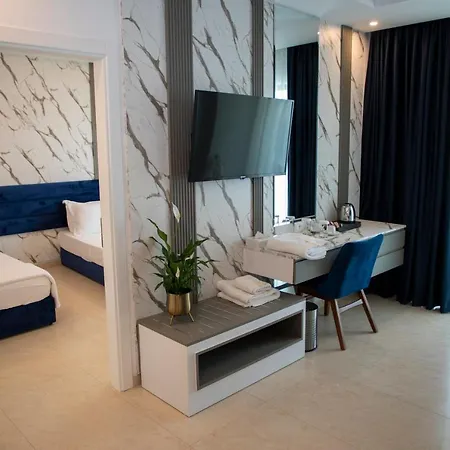 Hotel Tanushaj Beach Resort