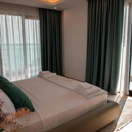 Hotel Tanushaj Beach Resort