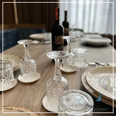Tanushaj Beach Resort 酒店 Shëngjin